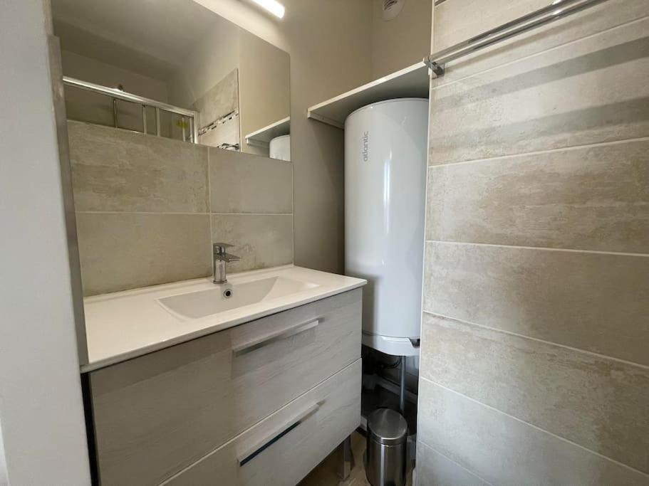 Le Baya - Appt Proche Des Halles Narbonne Exterior foto